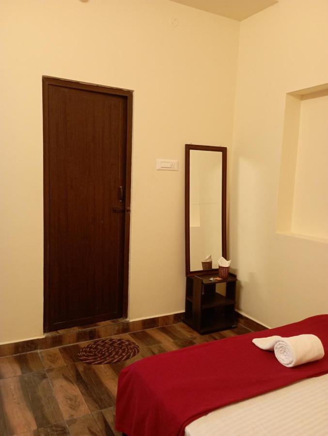 Sri Arangan Kudil Rooms Tiruchirappalli Exterior foto